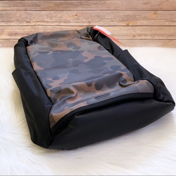 The North Face Kaban Backpack - Picture 3 of 9